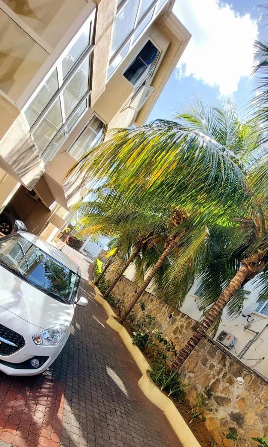 Last Moon Flic en Flac Exterior photo